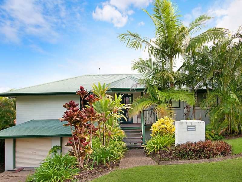 7 Dharalee Court, Mount Coolum QLD 4573