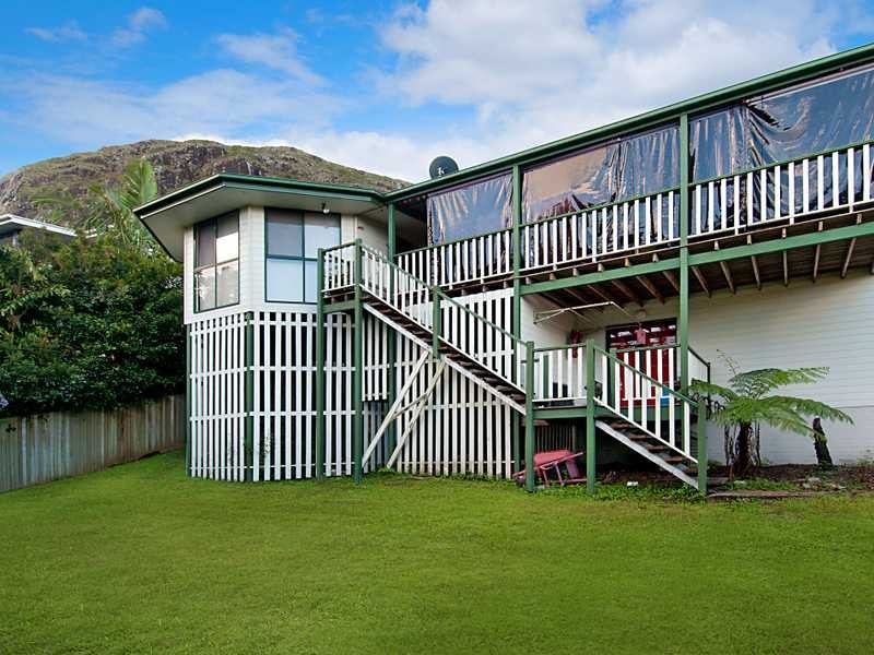 7 Dharalee Court, Mount Coolum QLD 4573