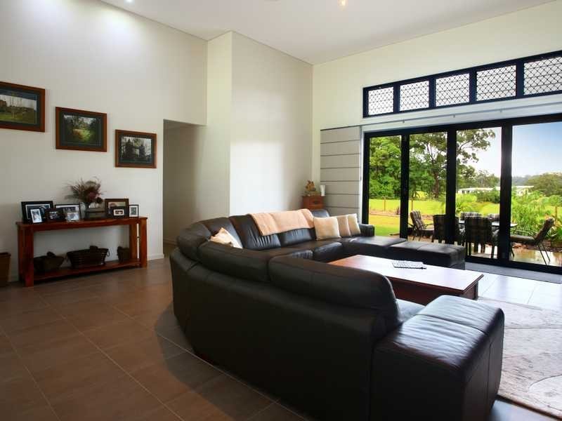 38 Golden Valley Place, Valdora QLD 4561