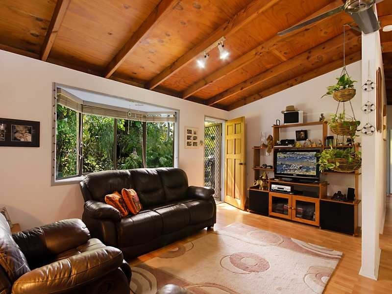 18 Lagoda Drive, Mount Coolum QLD 4573