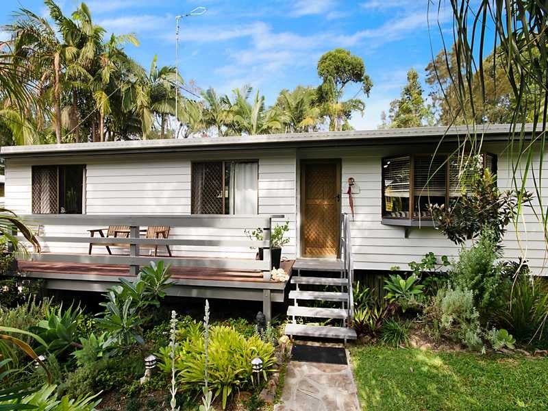 18 Lagoda Drive, Mount Coolum QLD 4573