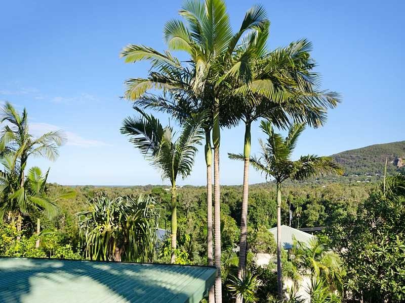 13 Binnea Street, Yaroomba QLD 4573