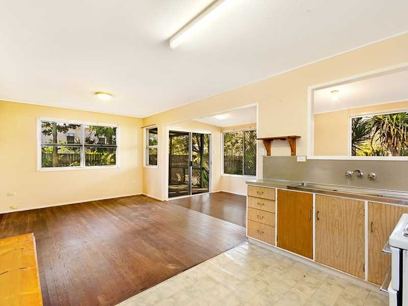 16 Spindrift Ave, Coolum Beach QLD 4573