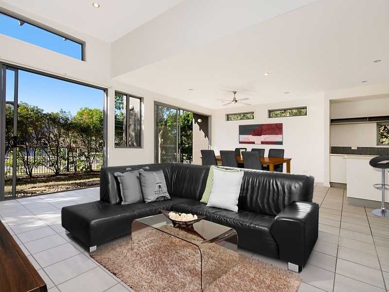 11 Boardwalk Blvd, Mount Coolum QLD 4573