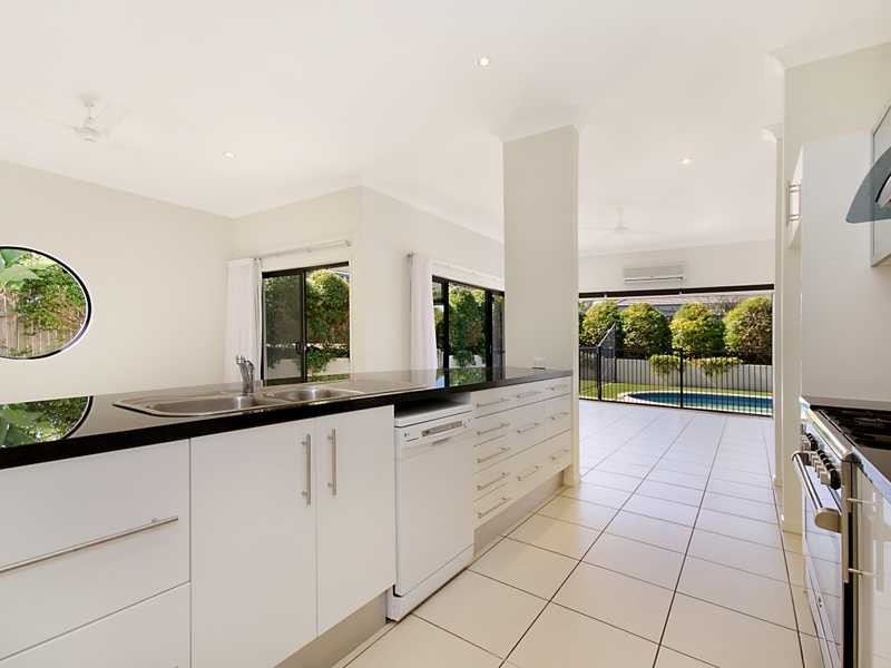 18 Maddens Crescent, Peregian Springs QLD 4573
