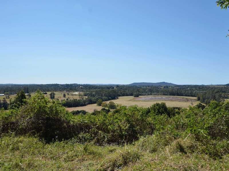 233 Ocean View Road, Cooroy QLD 4563