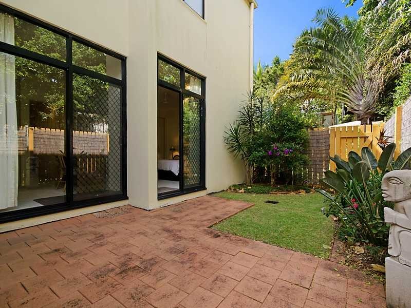 4 / 8 Coolum Terrace, Coolum Beach QLD 4573