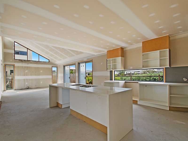 4 Oceancall Lane, Mount Coolum QLD 4573