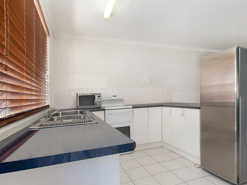 4 / 30 Jarnahill Drive, Mount Coolum QLD 4573