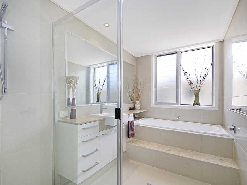 4 / 42 Sunrise Avenue, Coolum Beach QLD 4573