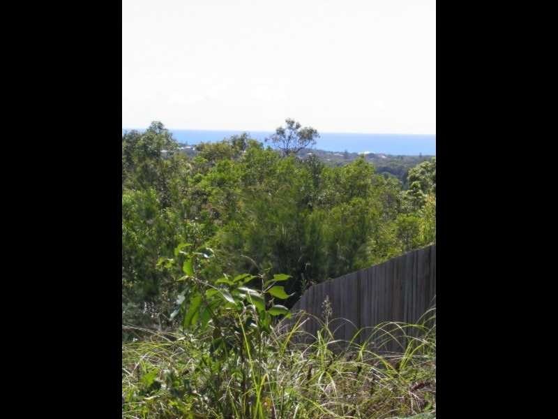 8 Kim Close, Mount Coolum QLD 4573