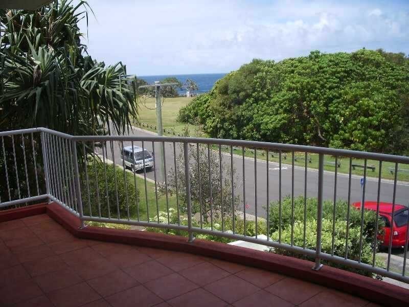 Unit 3/1 Andrew Street, Point Arkwright QLD 4573