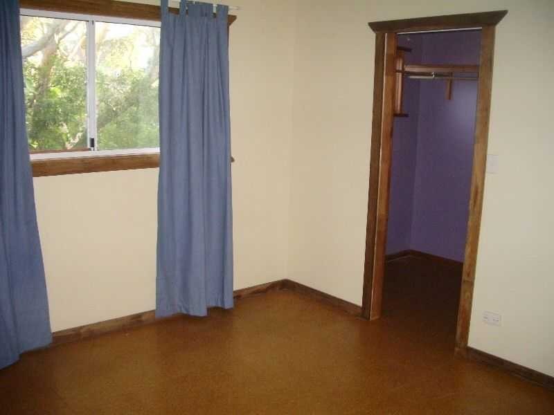 Unit 2/9 Edward Street, Point Arkwright QLD 4573