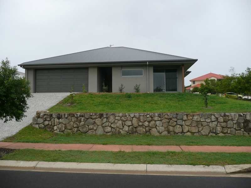 18 Riviera Crescent, Peregian Springs QLD 4573