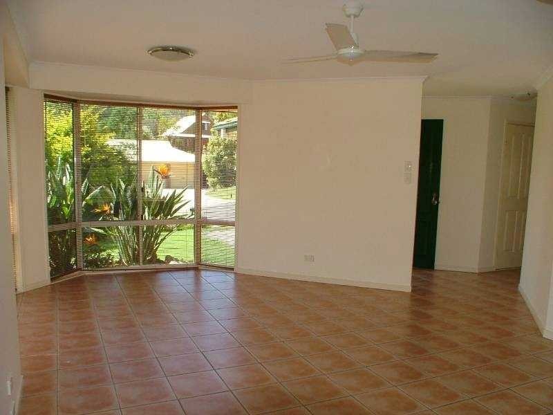 4 Scottlynd Street, Coolum Beach QLD 4573