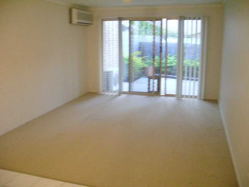 Unit 1/30 Jarnahill Drive, Mount Coolum QLD 4573