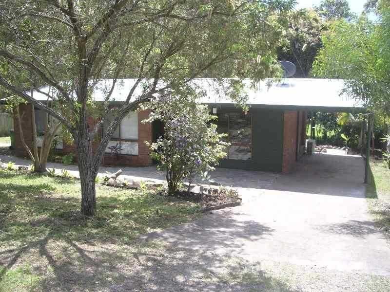9 Beryl Terrace, Mount Coolum QLD 4573