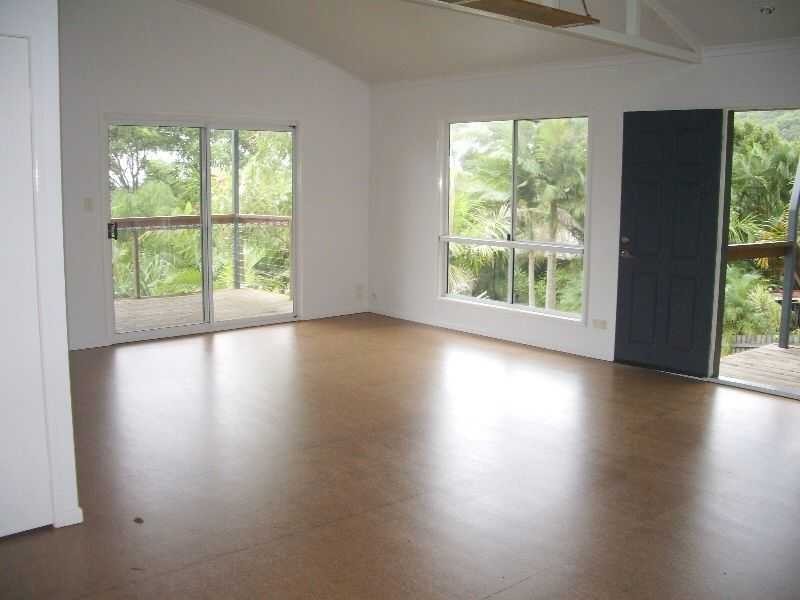 8 Century Court, Mount Coolum QLD 4573