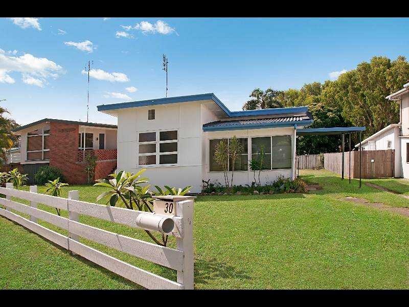 30 Frank Street, Coolum Beach QLD 4573