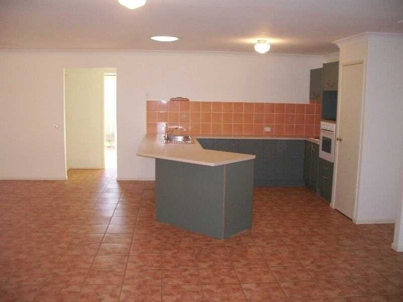 90 Yungar St, Coolum Beach QLD 4573