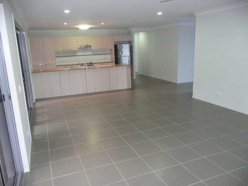 27 Kingsmill Circuit, Peregian Springs QLD 4573