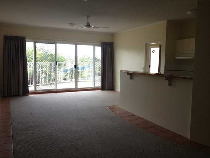 Unit 2/1694 David Low Way, Coolum Beach QLD 4573
