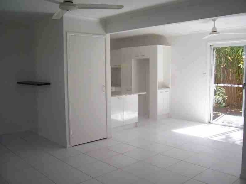 Unit 2/6 Quinn Court, Mount Coolum QLD 4573