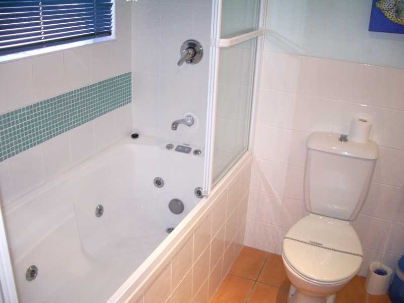 Unit 5/15 Andrew Street, Point Arkwright QLD 4573