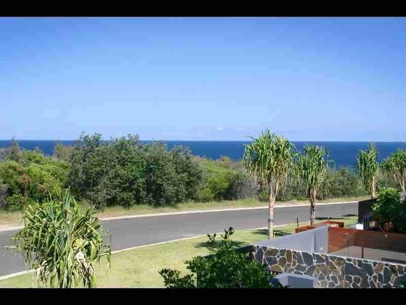 Unit 8/14 Jubilee Esplanade, Point Arkwright QLD 4573