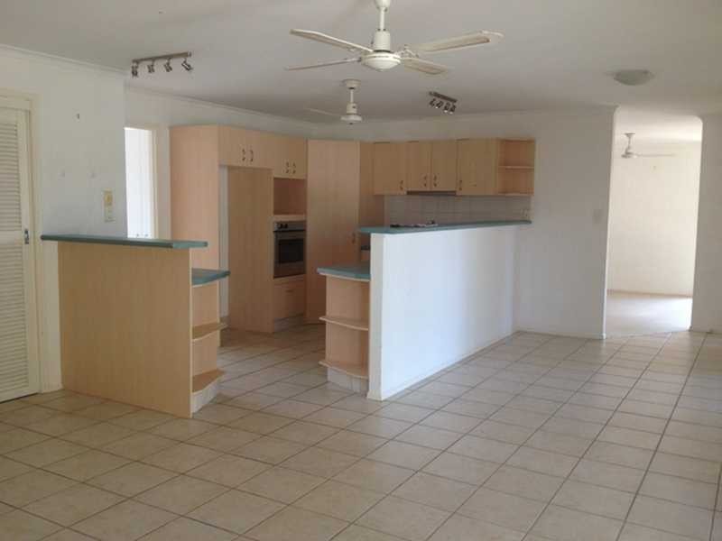 10 Joni Court, Bli Bli QLD 4560