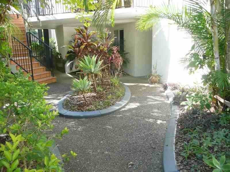 Unit 2/11 Melville Court, Mount Coolum QLD 4573