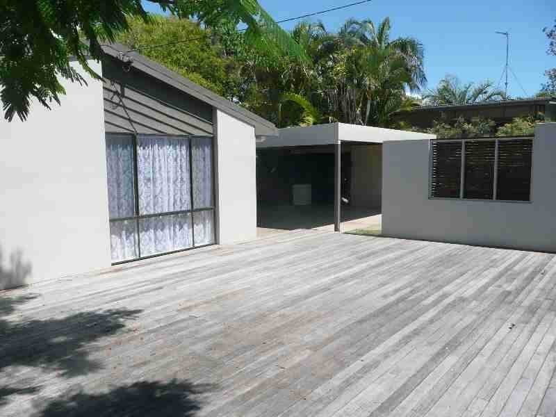 Unit 2/31 Second Avenue, Coolum Beach QLD 4573