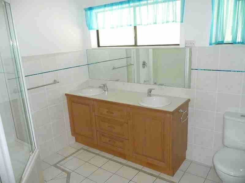 292 David Low Way, Peregian Beach QLD 4573