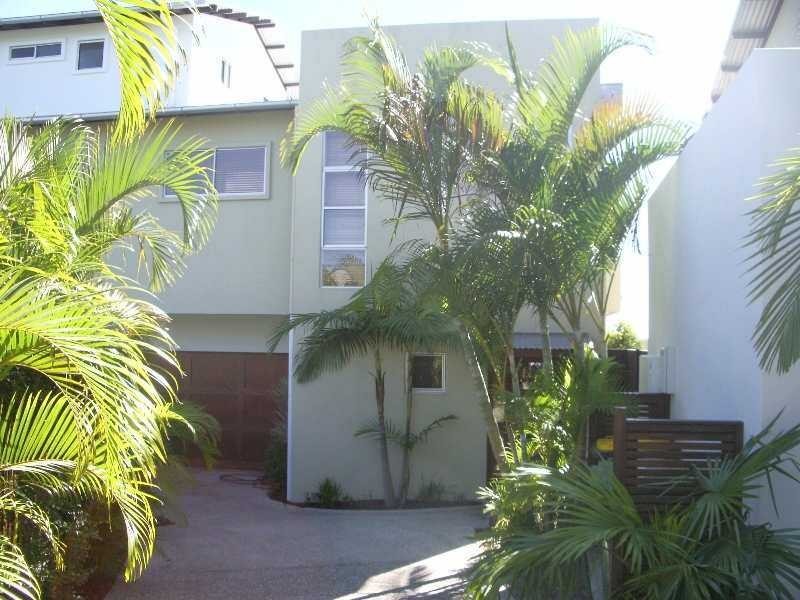 Unit 2/31 Lang Street, Coolum Beach QLD 4573