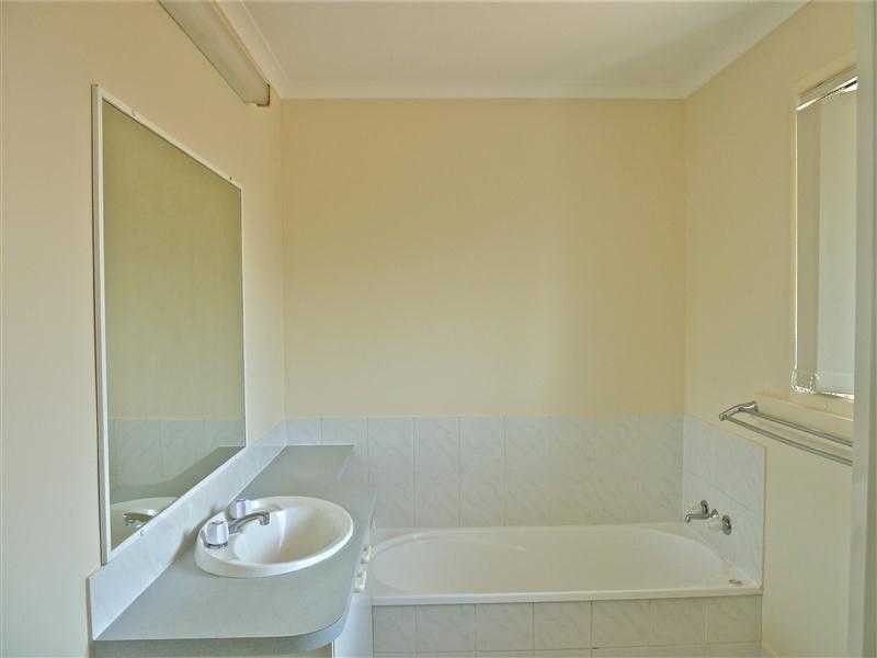 Unit 2/24 Tanah Street East, Mount Coolum QLD 4573