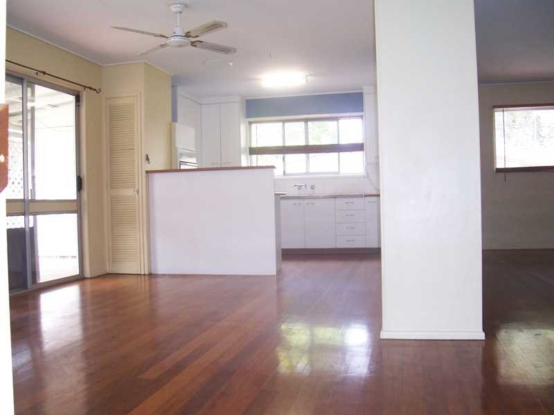 10 Russell Street, Coolum Beach QLD 4573