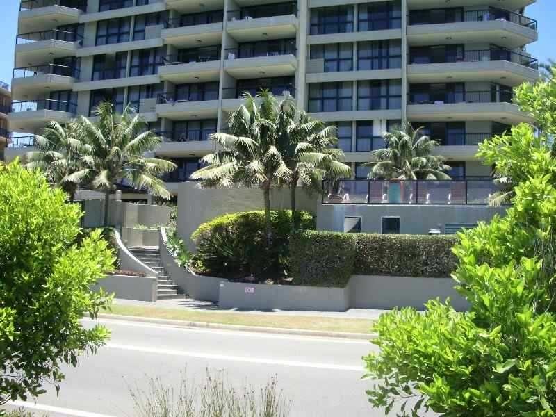 Unit 2/1740 David Low Way, Coolum Beach QLD 4573