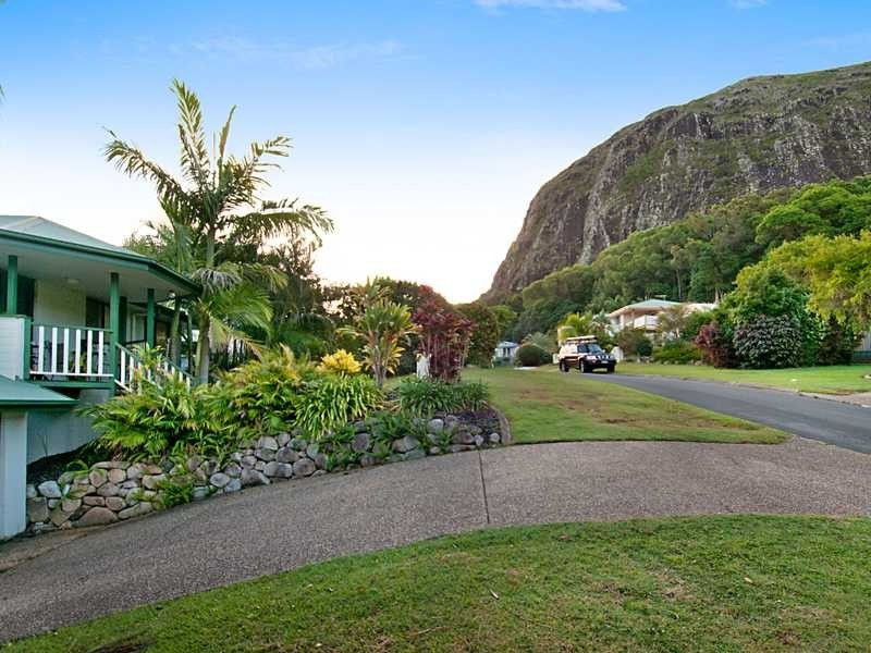 7 Dharalee Court, Mount Coolum QLD 4573