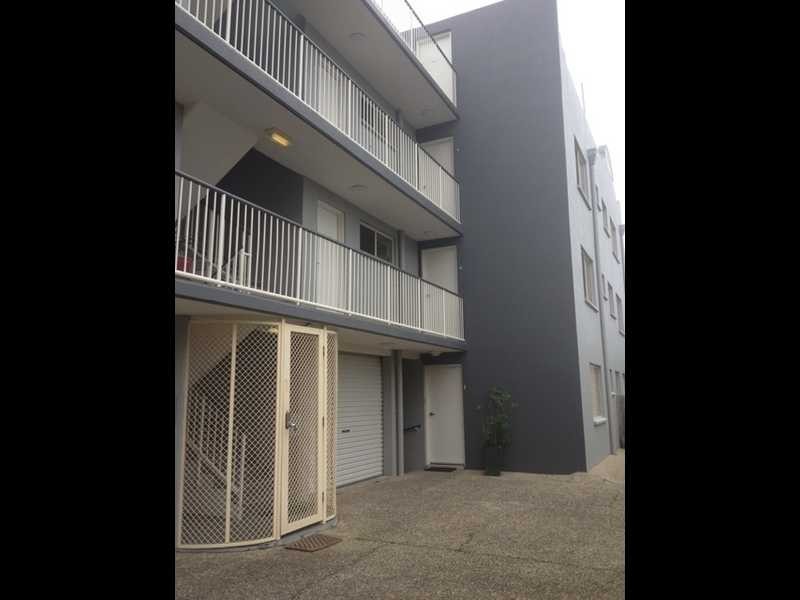 Unit 2/6 First Avenue, Coolum Beach QLD 4573