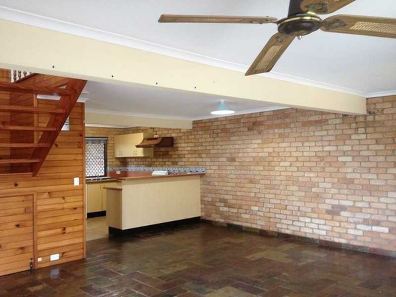 1/32 Peregian Esplanade, Peregian Beach QLD 4573