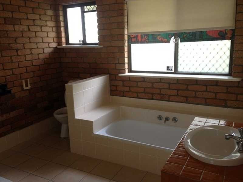 1/32 Peregian Esplanade, Peregian Beach QLD 4573