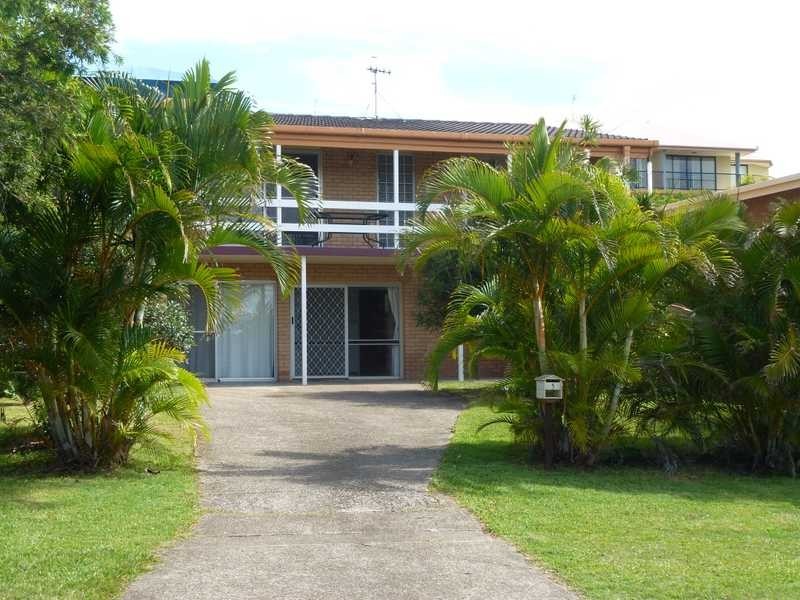 5 Long Beach Avenue, Coolum Beach QLD 4573