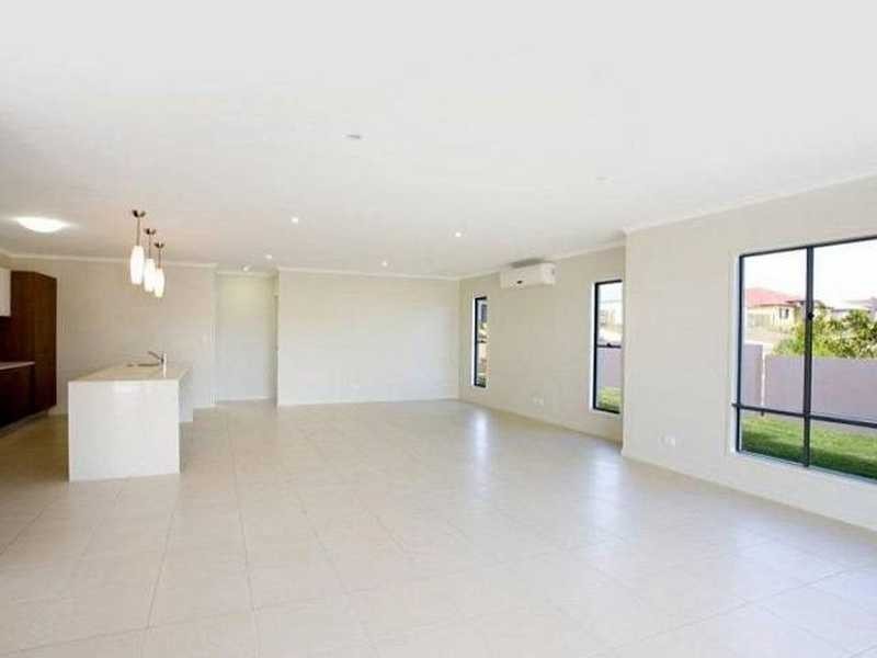 2 Longcove Place, Peregian Springs QLD 4573