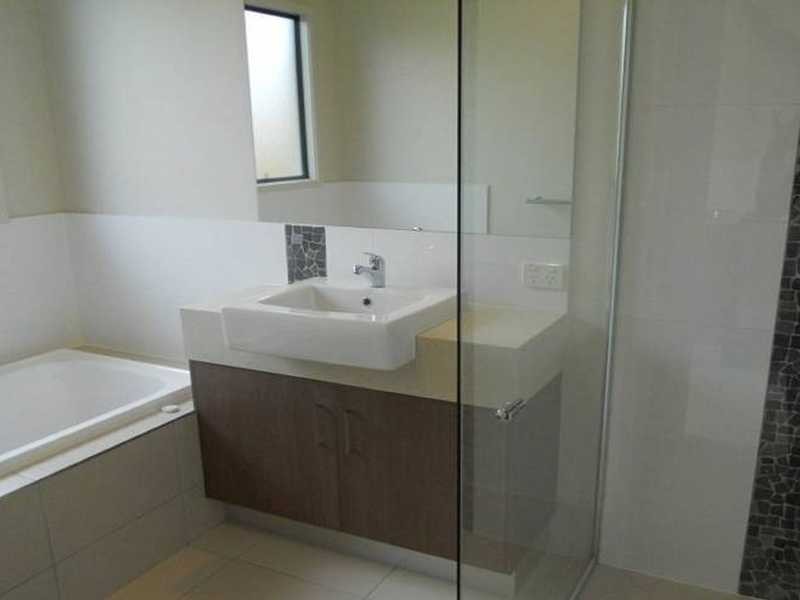 2 Longcove Place, Peregian Springs QLD 4573