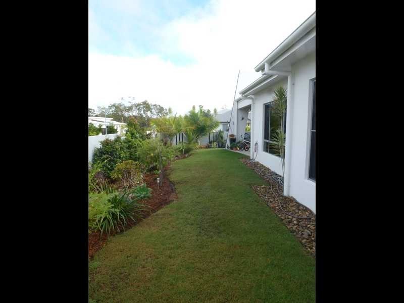 2 Longcove Place, Peregian Springs QLD 4573