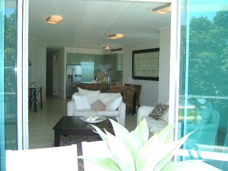 Unit 106/72 The Strand, North Ward QLD 4810