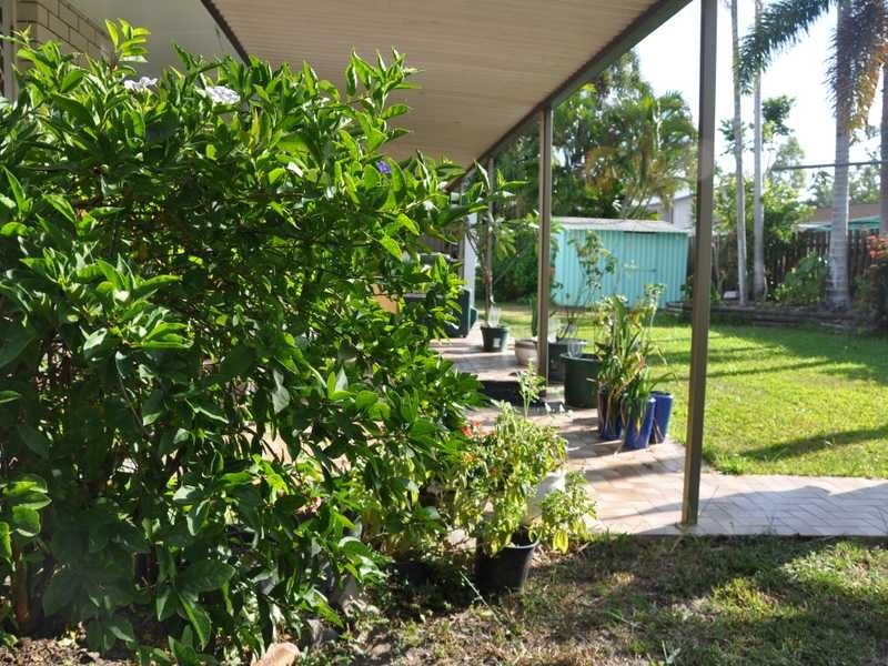 25 Northwest Crescent, Cranbrook QLD 4814
