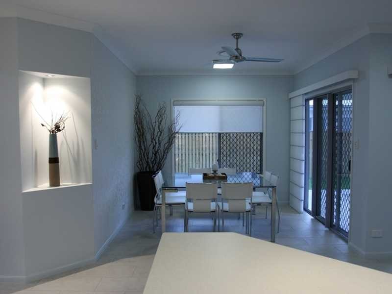 11 Hillock Crescent, Bushland Beach QLD 4818