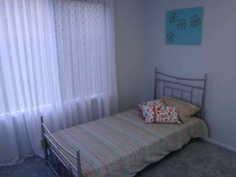 11 Hillock Crescent, Bushland Beach QLD 4818