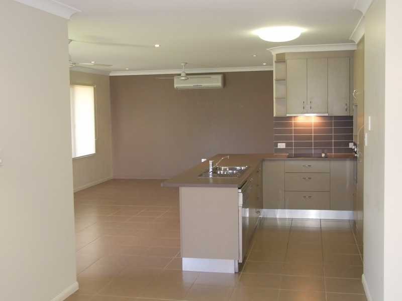 23 Sanderling Circuit, Kelso QLD 4815